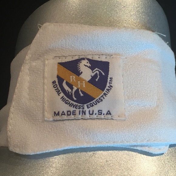 Royal Higness Equestrian Show Horse White Scarf - Picture 3 of 8